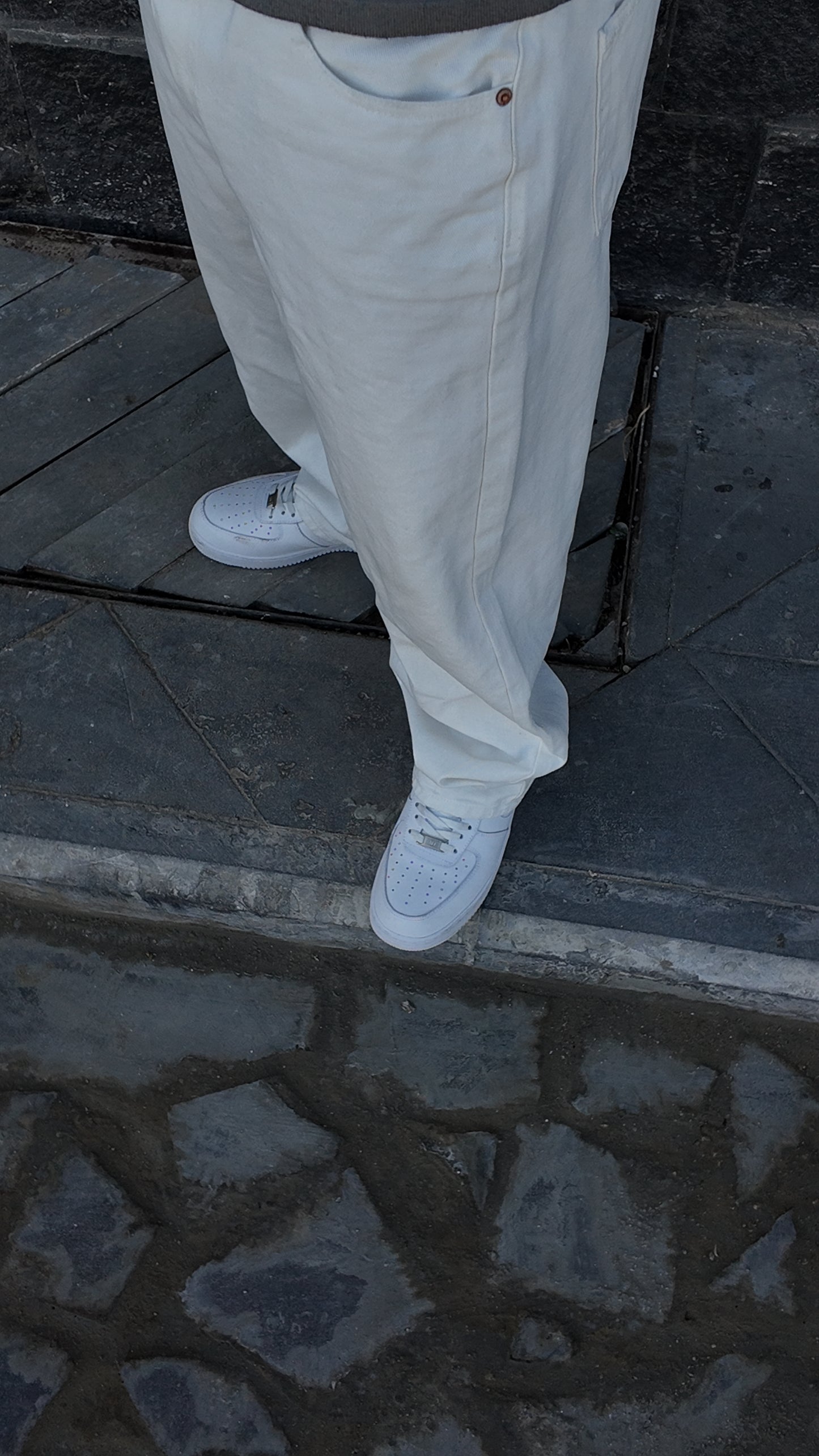 NINN Baggy Jeans - Solid White - Product photo 11