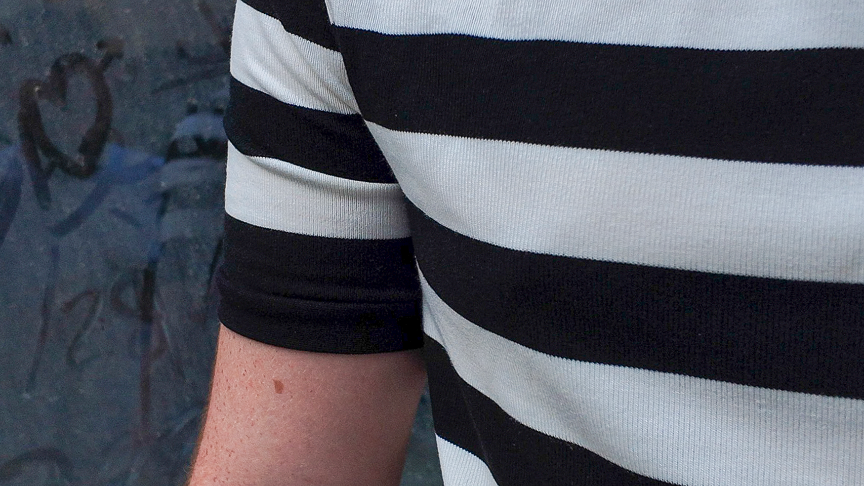 Quiet Lines Tee - Black - Product photo 8